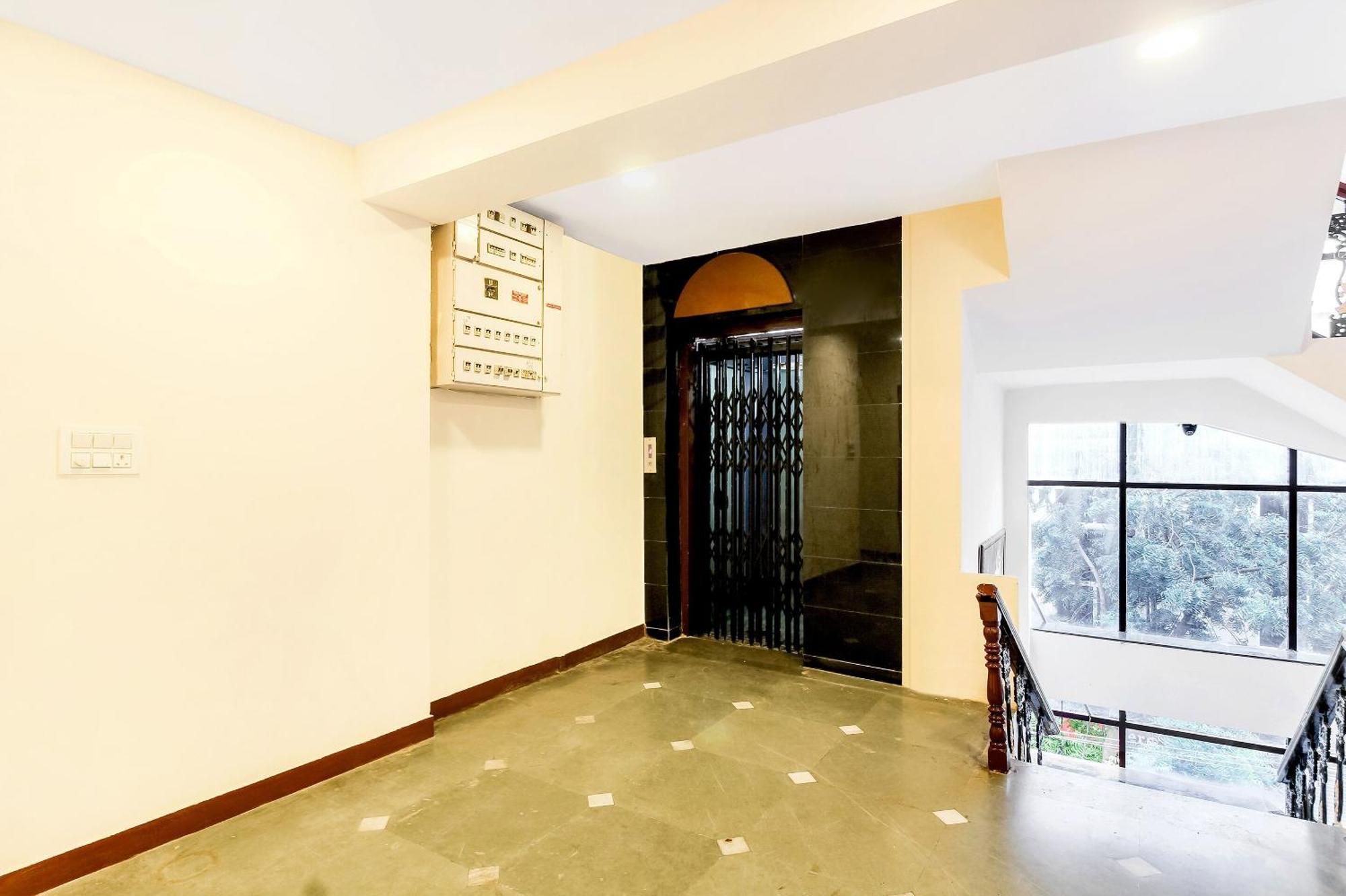 Hotel O Tokyo Hyderabad Exterior foto